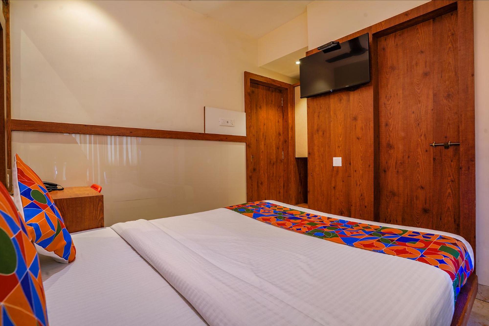 Fabexpress Super 7 Inn - Nr Rabale Station Navi Mumbai Exterior foto